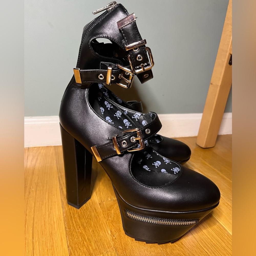 La Moda- Party baby platform heels.